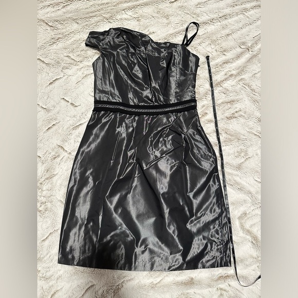 BCBGeneration Asymmetrical Pleated One Shoulder Cocktail Mini Dress - Picture 12 of 16